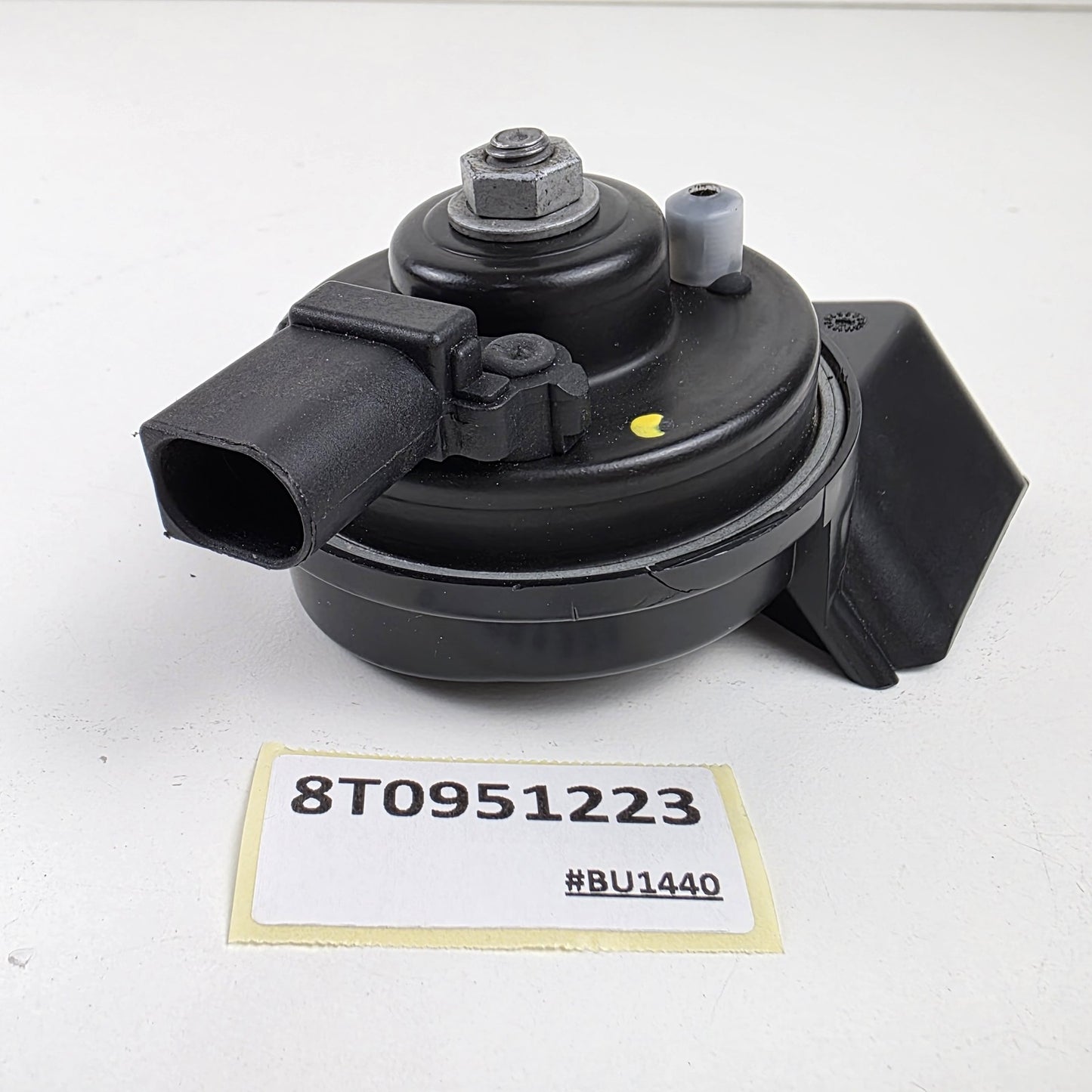 2008-2017 Audi RS5 High Note Horn High Tone Frequency OEM 8T0951223