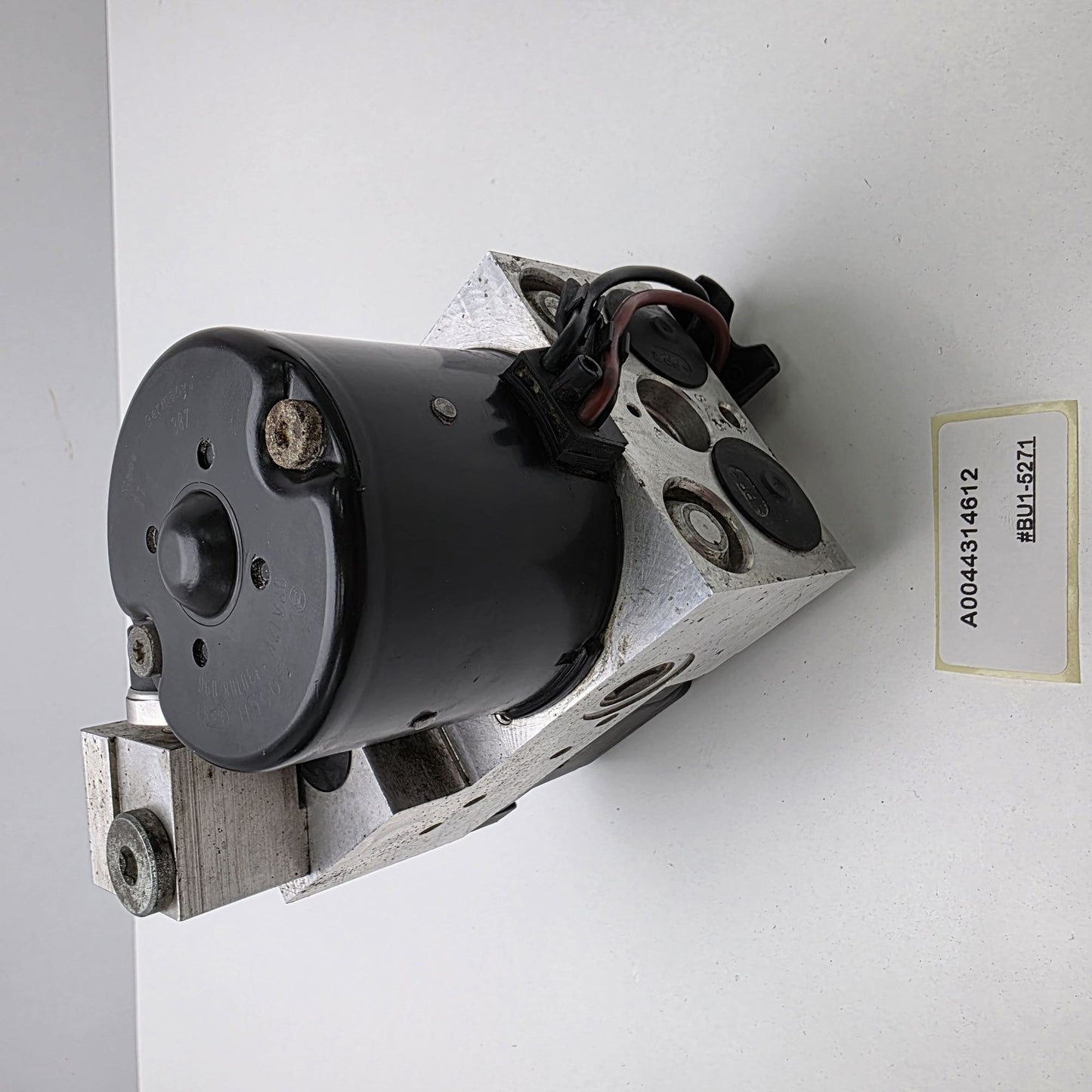 2000-2006 Mercedes-Benz S600 ABS Brake Pump Control Module A0044314612