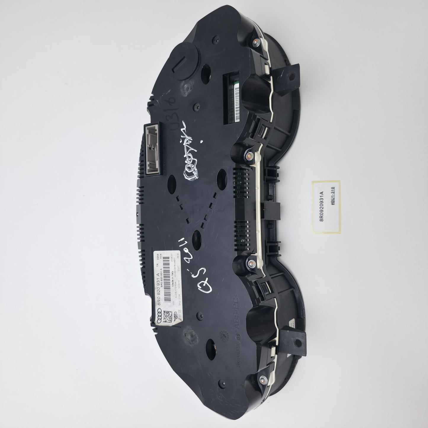 2010-2012 Audi Q5 INSTRUMENT CLUSTER 8R0920931A