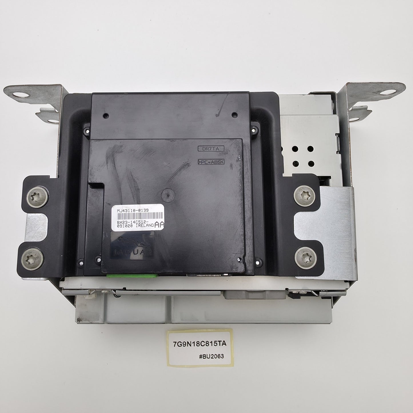 2008-2013 Jaguar XF Radio CD Player 6 Disc Changer 7G9N18C815TA