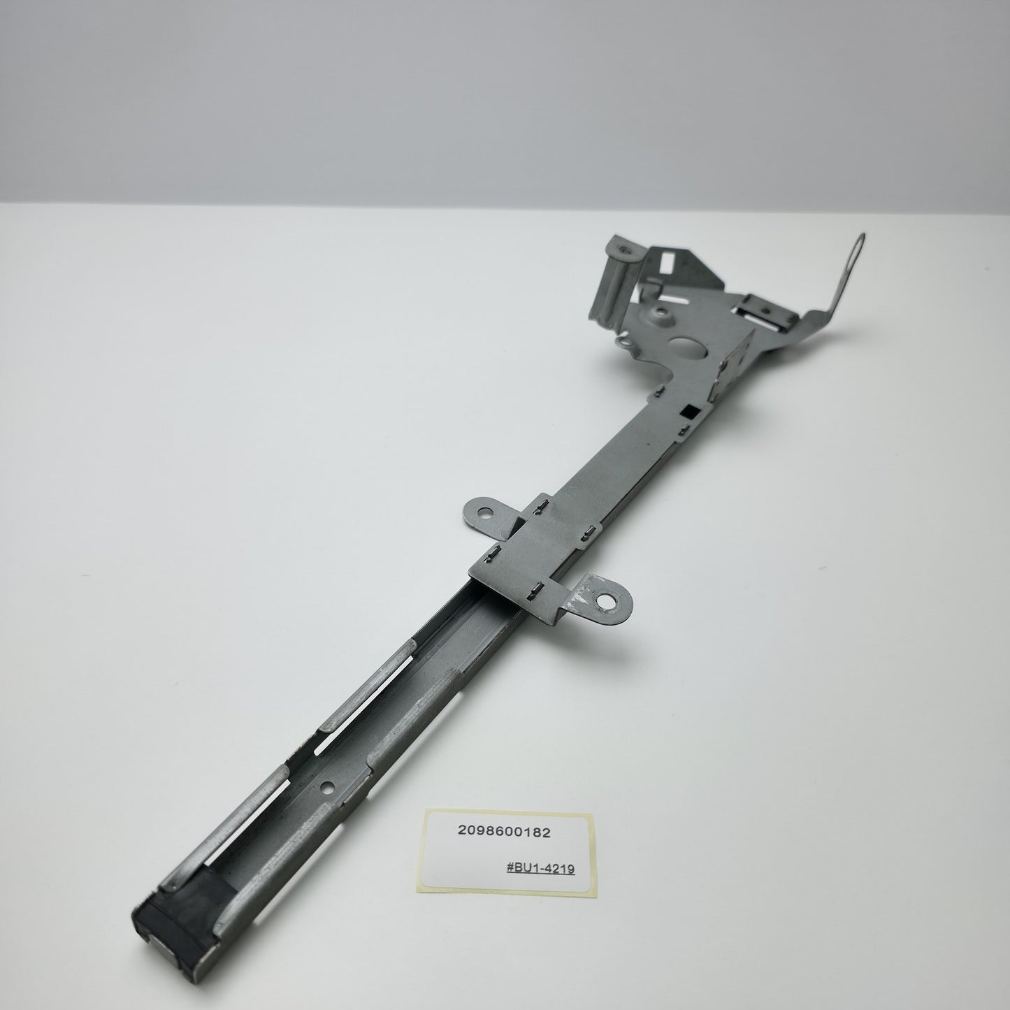 2004-2009 Mercedes-Benz CLK63 Seat Belt Feeder 2098600182
