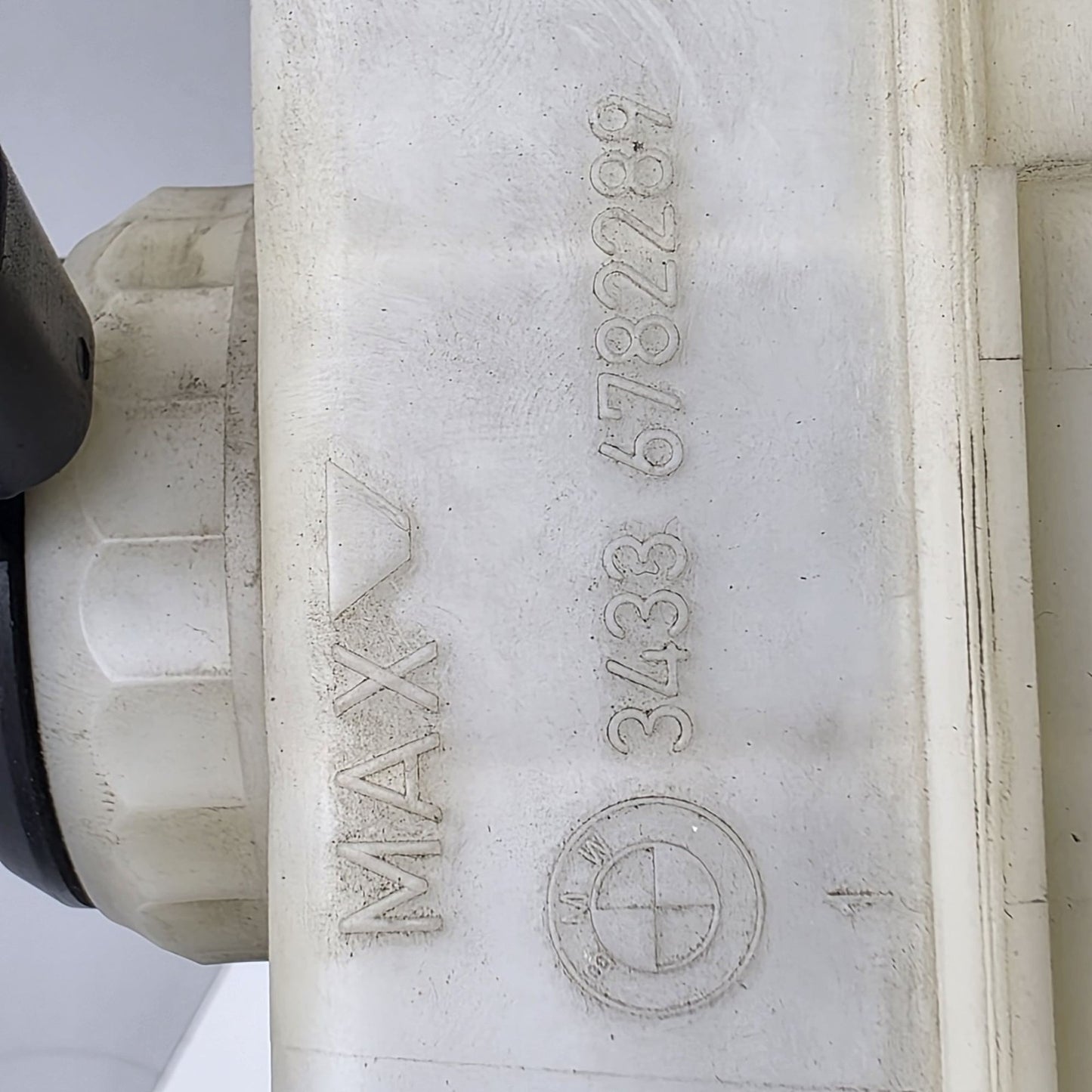 2009-2019 BMW 750Li Brake Master Cylinder Reservoir 34336782289