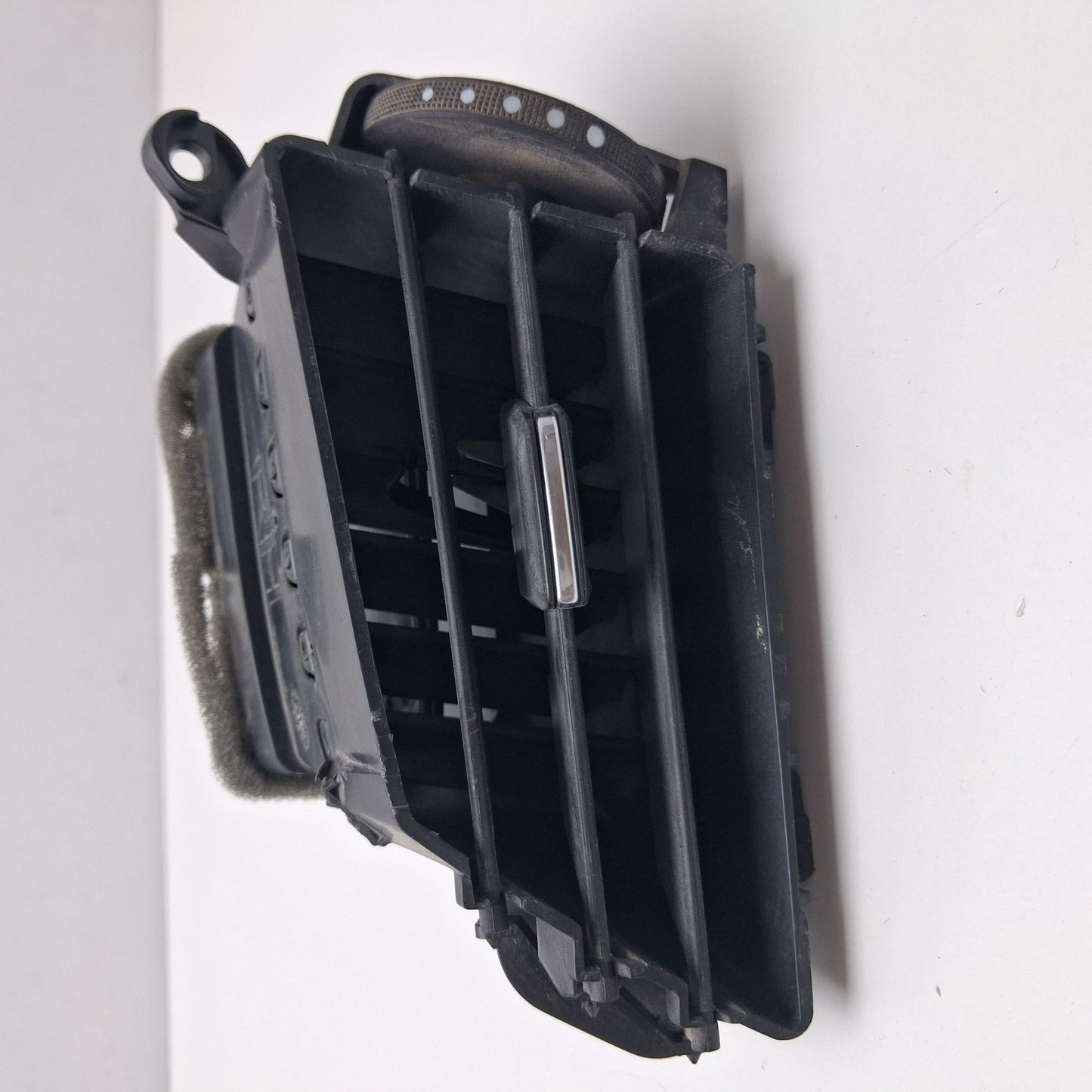 2014-2019 Cadillac CTS Passenger Side Instrument Panel Air Outlet 23171374