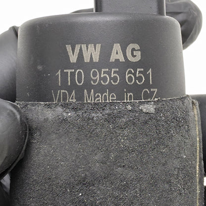 2019 Volkswagen Arteon Windshield Washer Pump 1T0955651