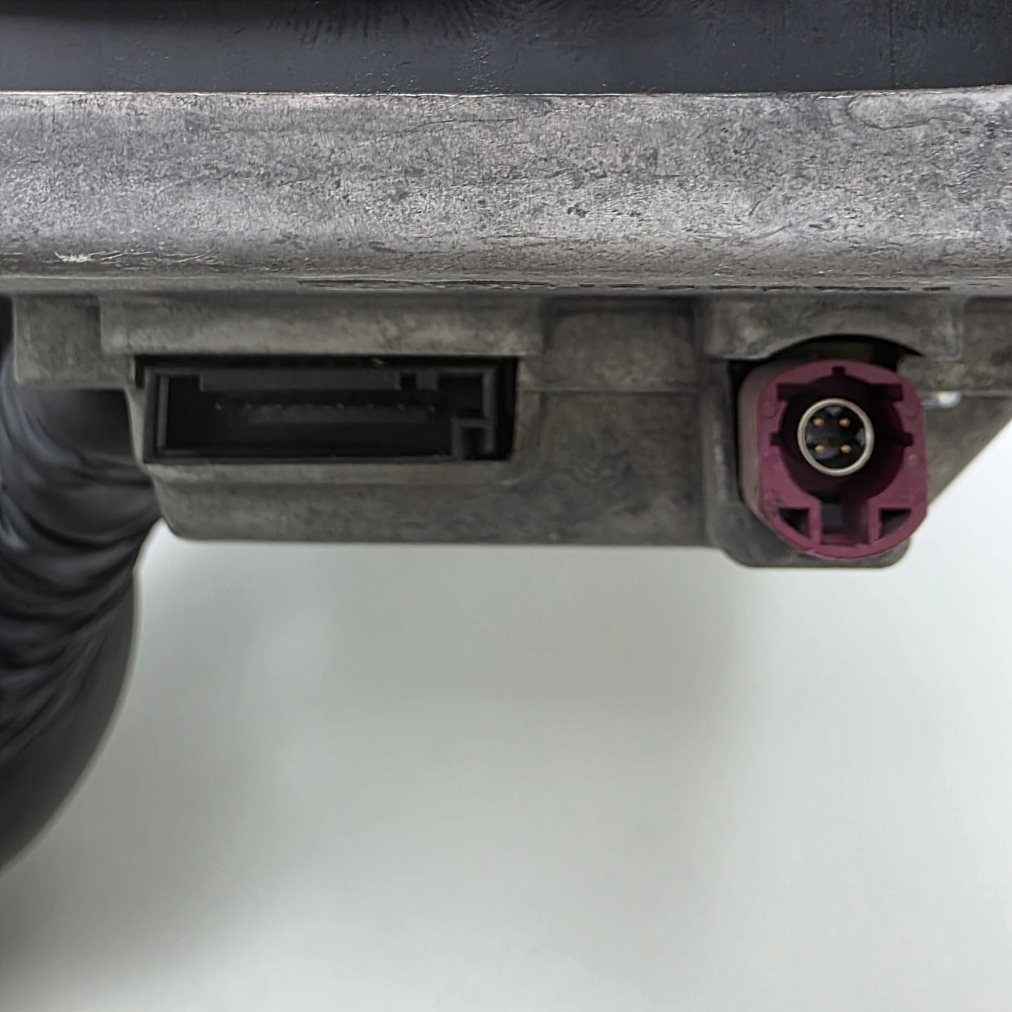 2010-2013 BMW X6 ON-BOARD MONITOR WITH TV 2171495