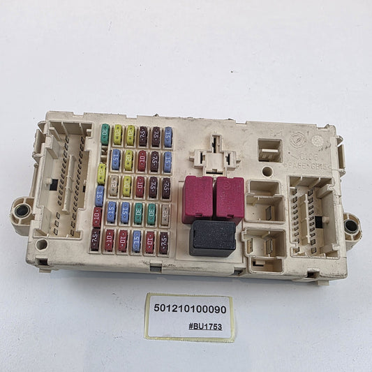 2006-2008 Maserati Quattroporte M139 Front Left Dashboard Fuse Box 501210100090