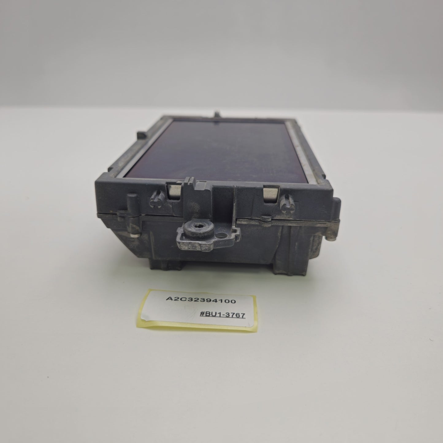 2012-2014 Mercedes-Benz W218 Information Display Screen A2C32394100