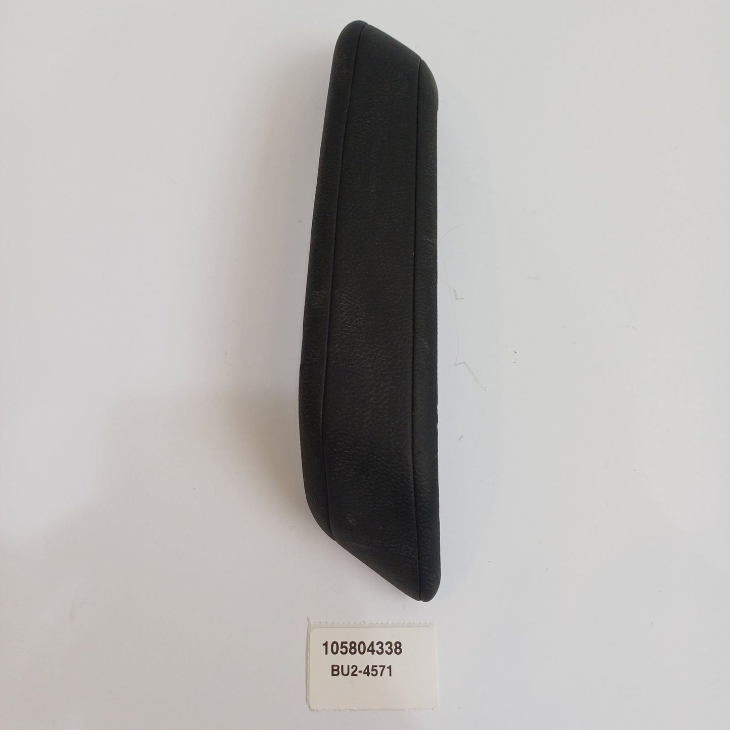 2014 Maserati Quattroporte Front Right Interior Door Handle Trim 105804338
