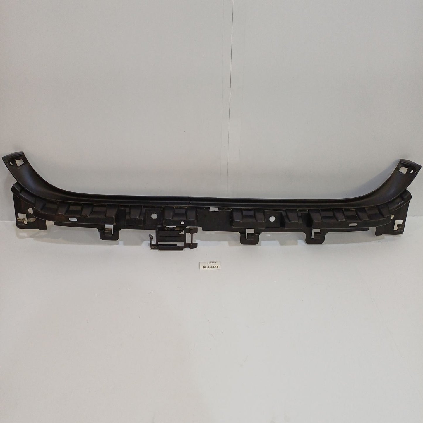 2006 BMW 325I Rear Bumper Center Support Bracket 7058522