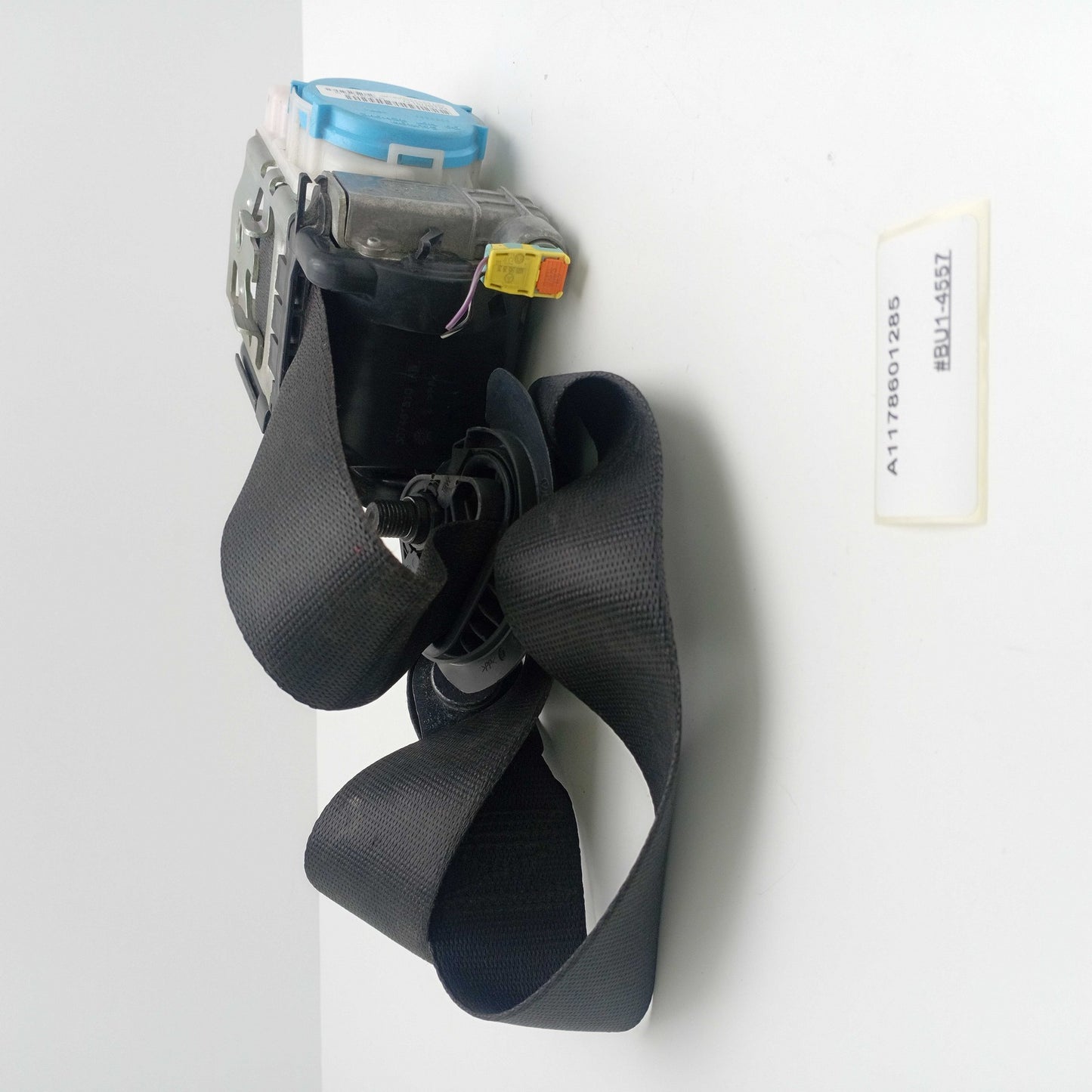 2015-2020 Mercedes GLA250 Front Right Side Seat Belt Retractor A1178601285