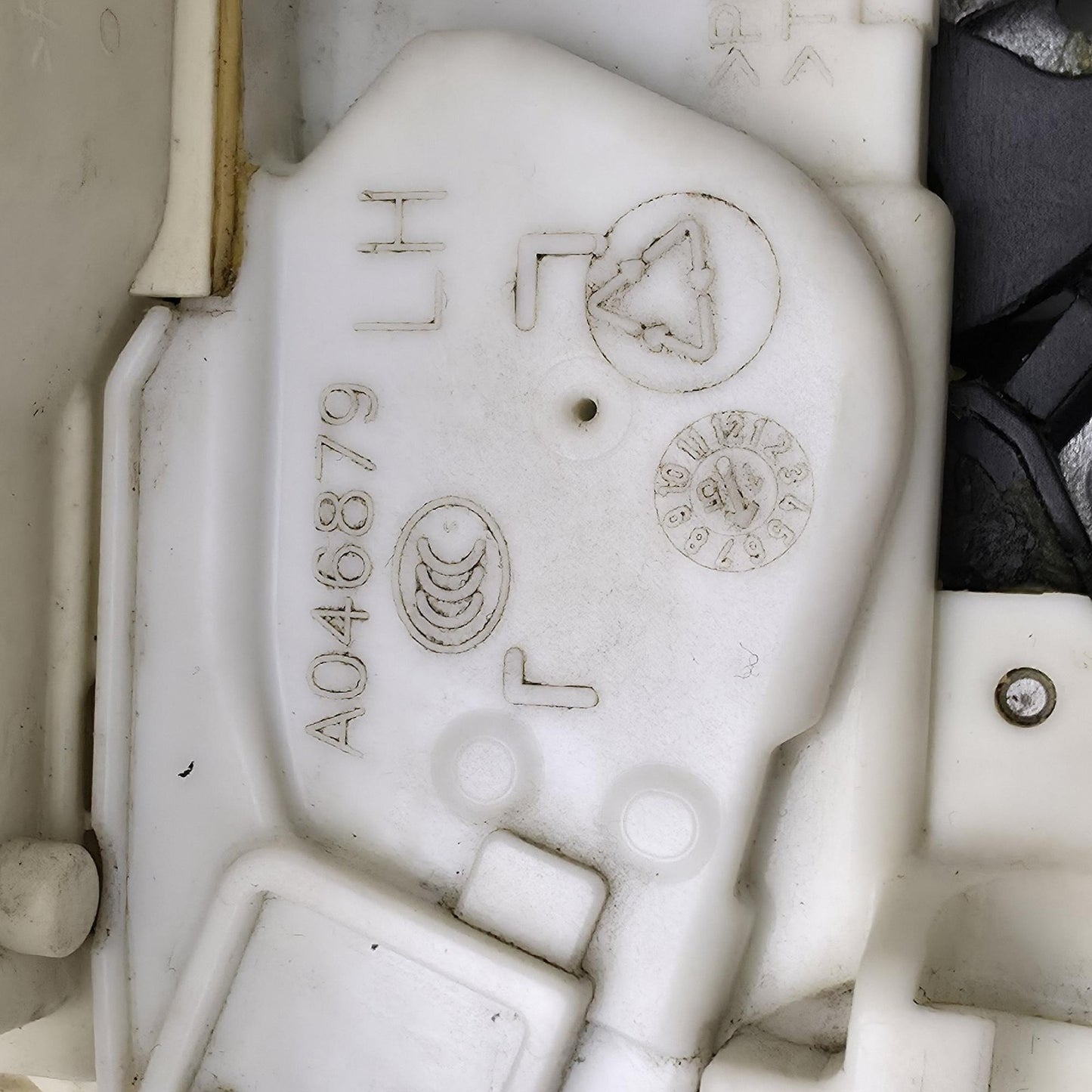 2010-2017 Audi A8 Front Left Door Lock Actuator Latch 4H1837015E