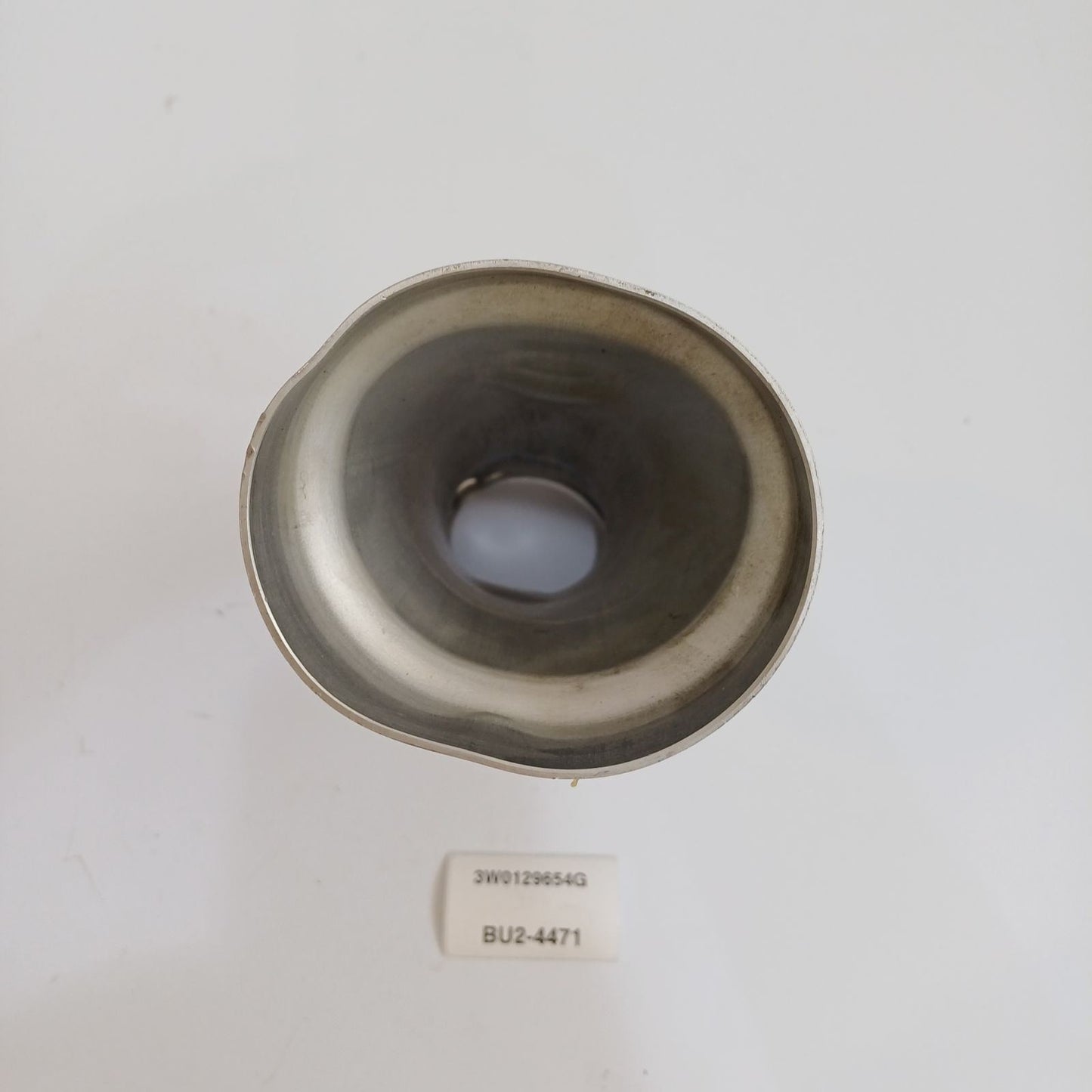 2003-2011 Bentley Continental Air Circulation Pipe 3W0129654G