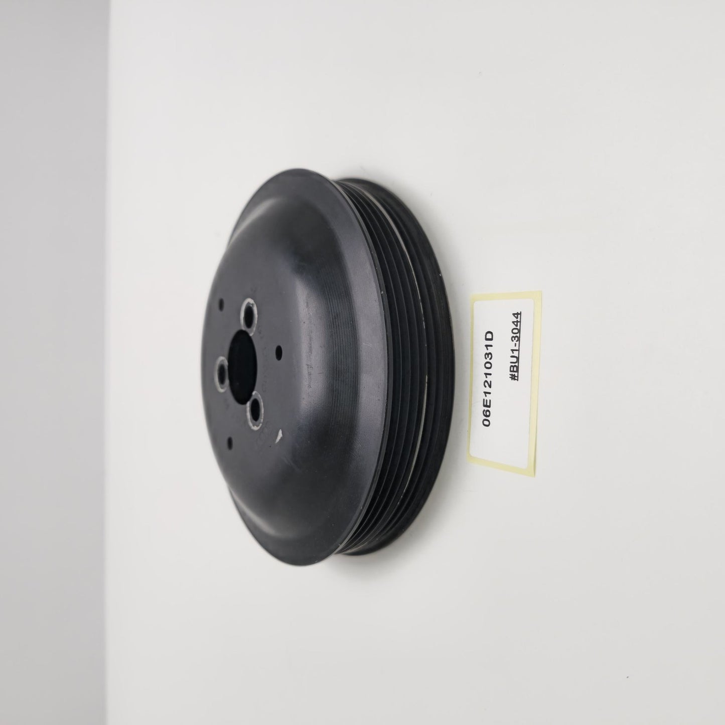 2013-2015 Audi A4 Coolant Water Pump Pulley 06E121031D