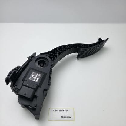 2015-2020 MERCEDES GLA250 ACCELERATOR PEDAL MODULE A2463001404