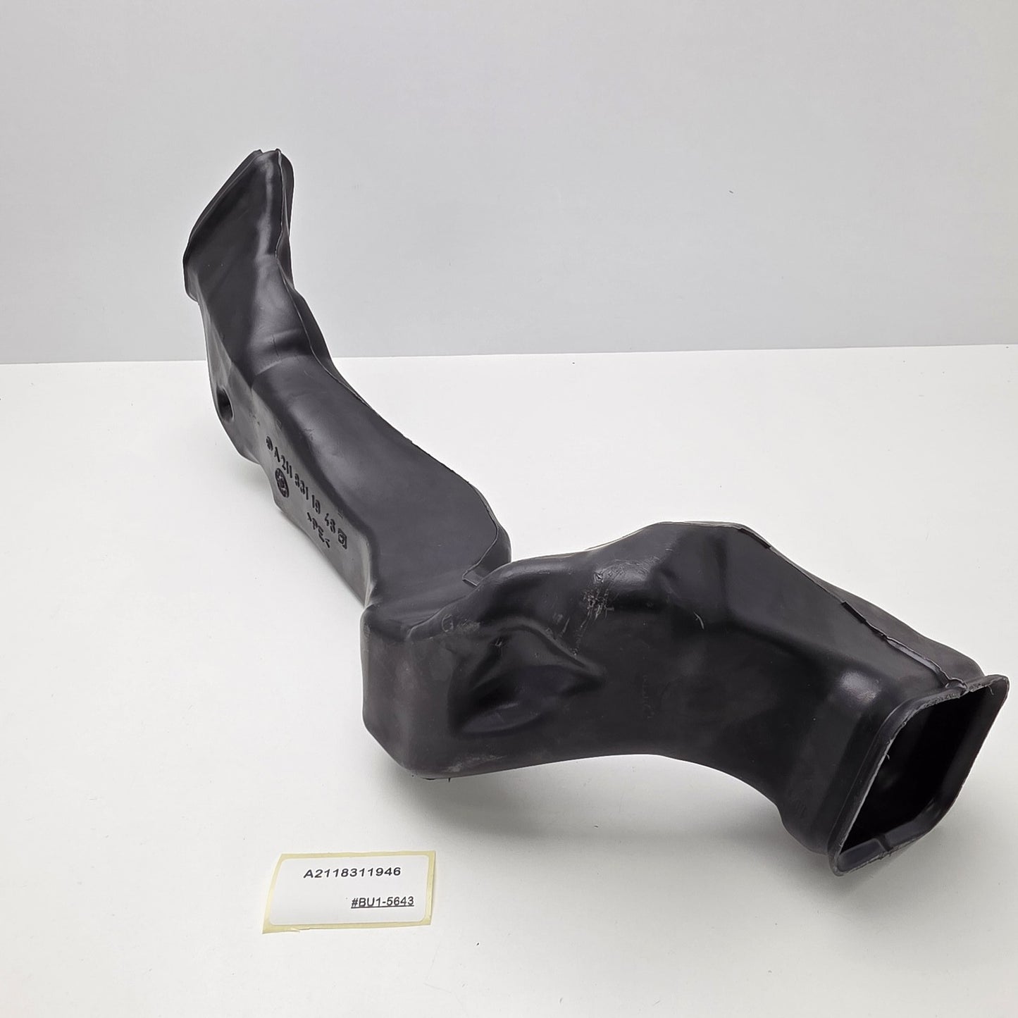 2003-2006 Mercedes-Benz E55 Air Duct A2118311946