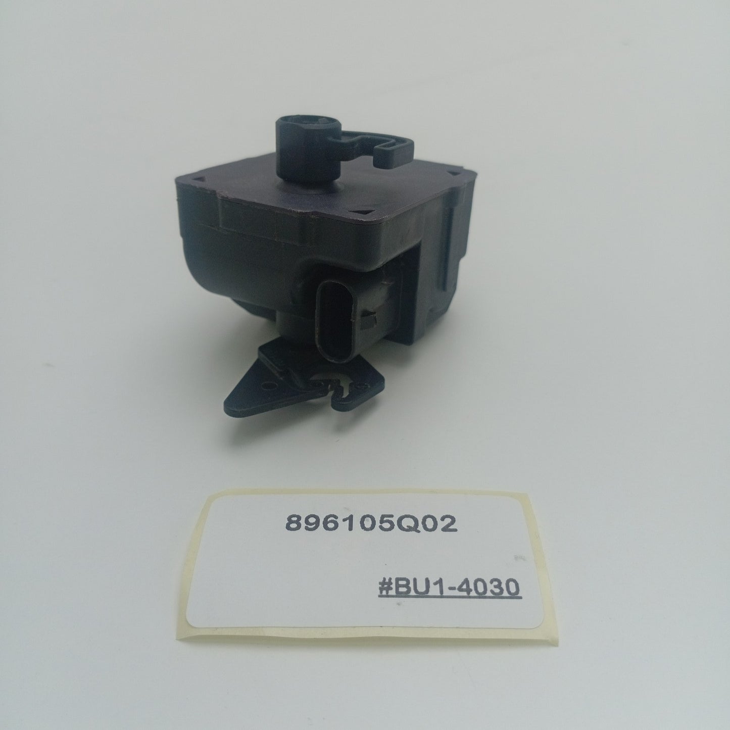 2007-2015 Mercedes-Benz C-Class Fuel tank cap motor 896105Q02