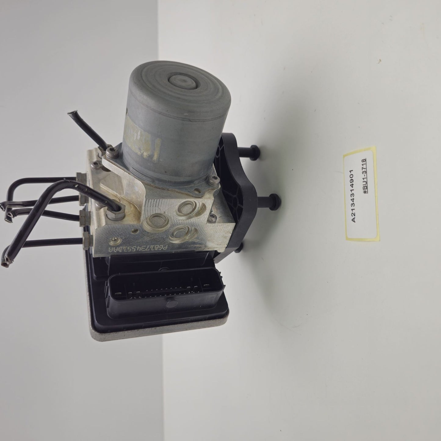 2016-2020 Mercedes-Benz E-Class ABS PUMP ESP MODULE CONTROL A2134314901