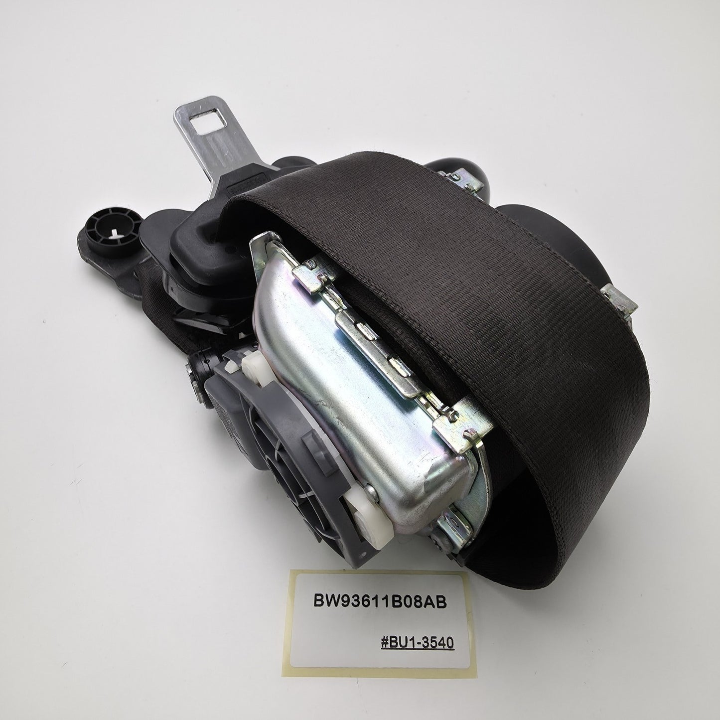 2010-2019 Jaguar XJ Front Seat Belt BW93611B08AB