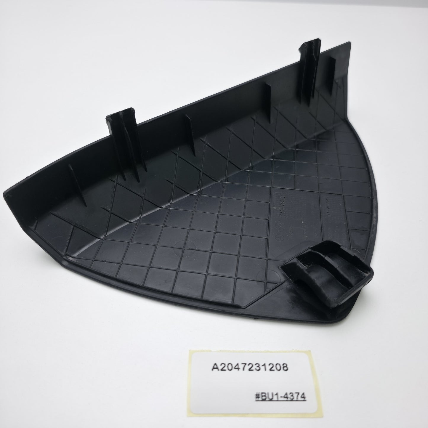 2007-2014 Mercedes Benz C63 Front Right Door Panel Cover Trim A2047231208