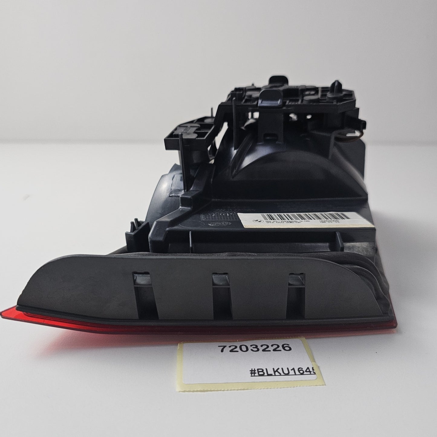 2010-2013 BMW 5 Series F10 Rear Light in Trunk Lid Right 7203226