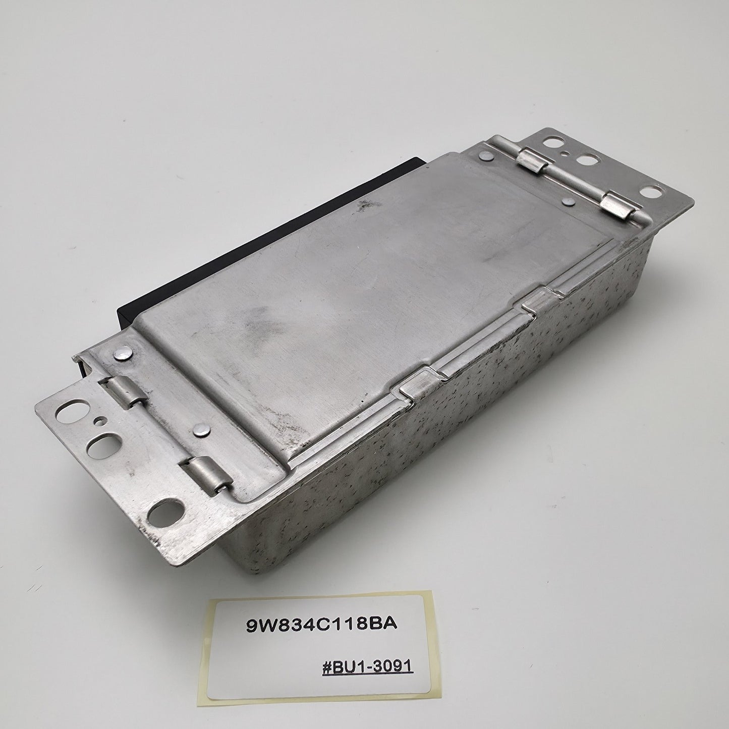 2010-2016 Land Rover Discovery 4 DIFFERENTIAL LOCK CONTROL MODULE 9W834C118BA