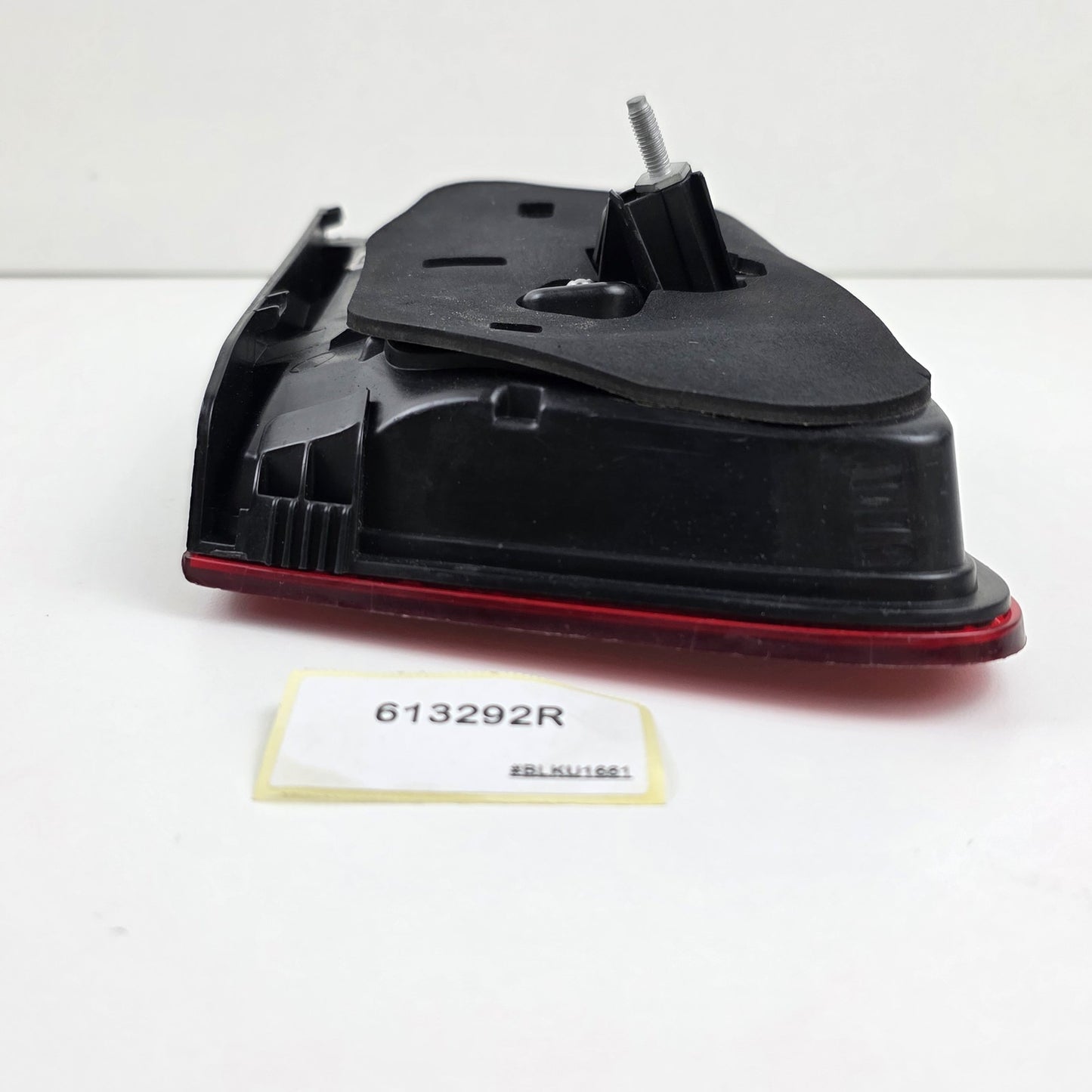 2009-2016 Mercedes-Benz E-Class W212 Rear Inner Taillight 613292R