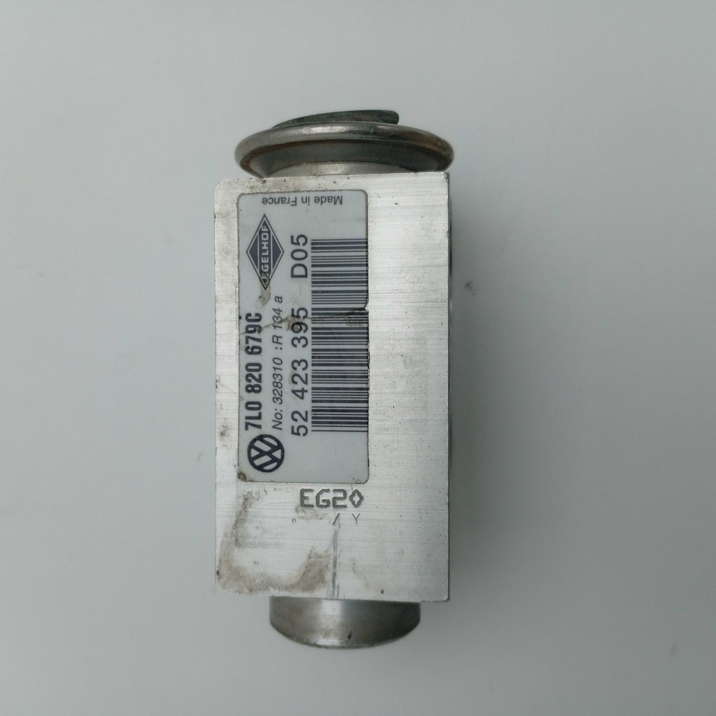 2006-2010 Volkswagen Touareg A/C EXPANSION VALVE 7L0820679C