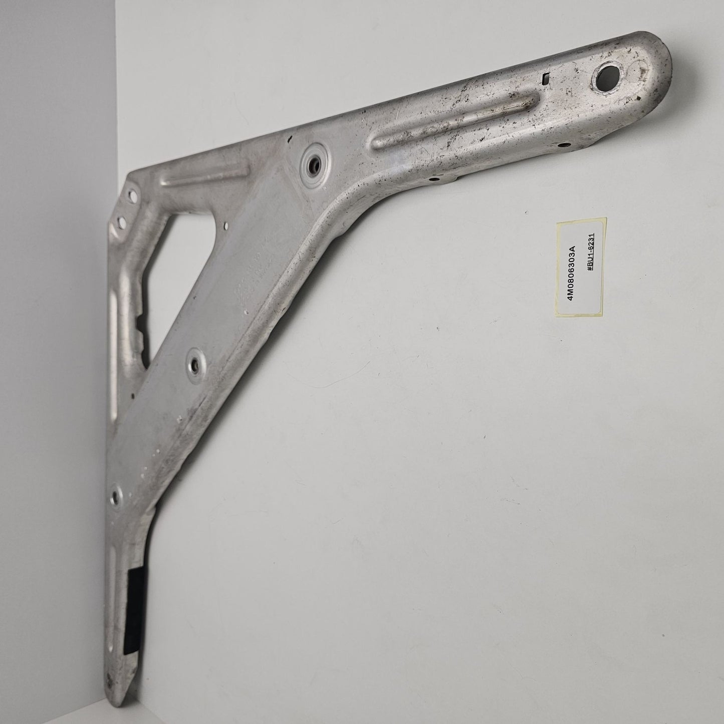2016-2018 Audi Q7 Front Reinforcement Frame Brace Bracket 4M0806303A