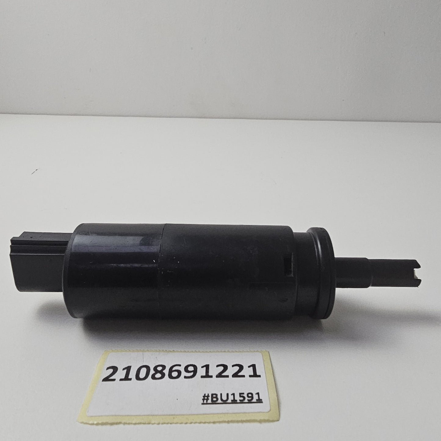 2000-2014 Mercedes Benz Universal Headlight Washer Pump 2108691221