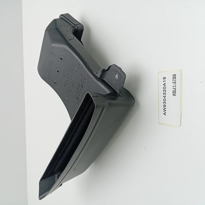 2009-2019 Jaguar XJ X351 CONSOLE AIR INTAKE AW9304320A19