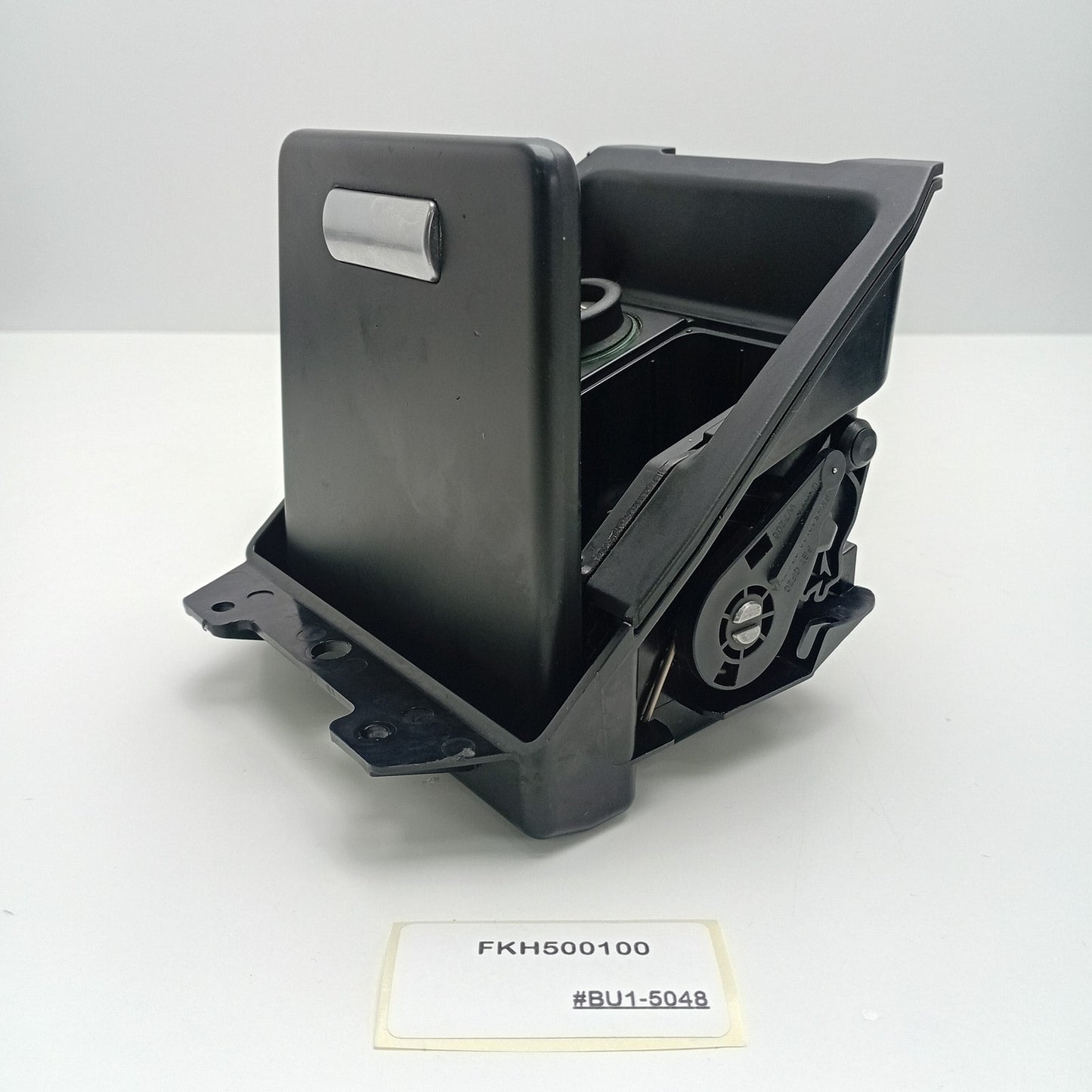 2006-2011 Land Rover Range Rover L322 Center Console Ash Tray FKH500100