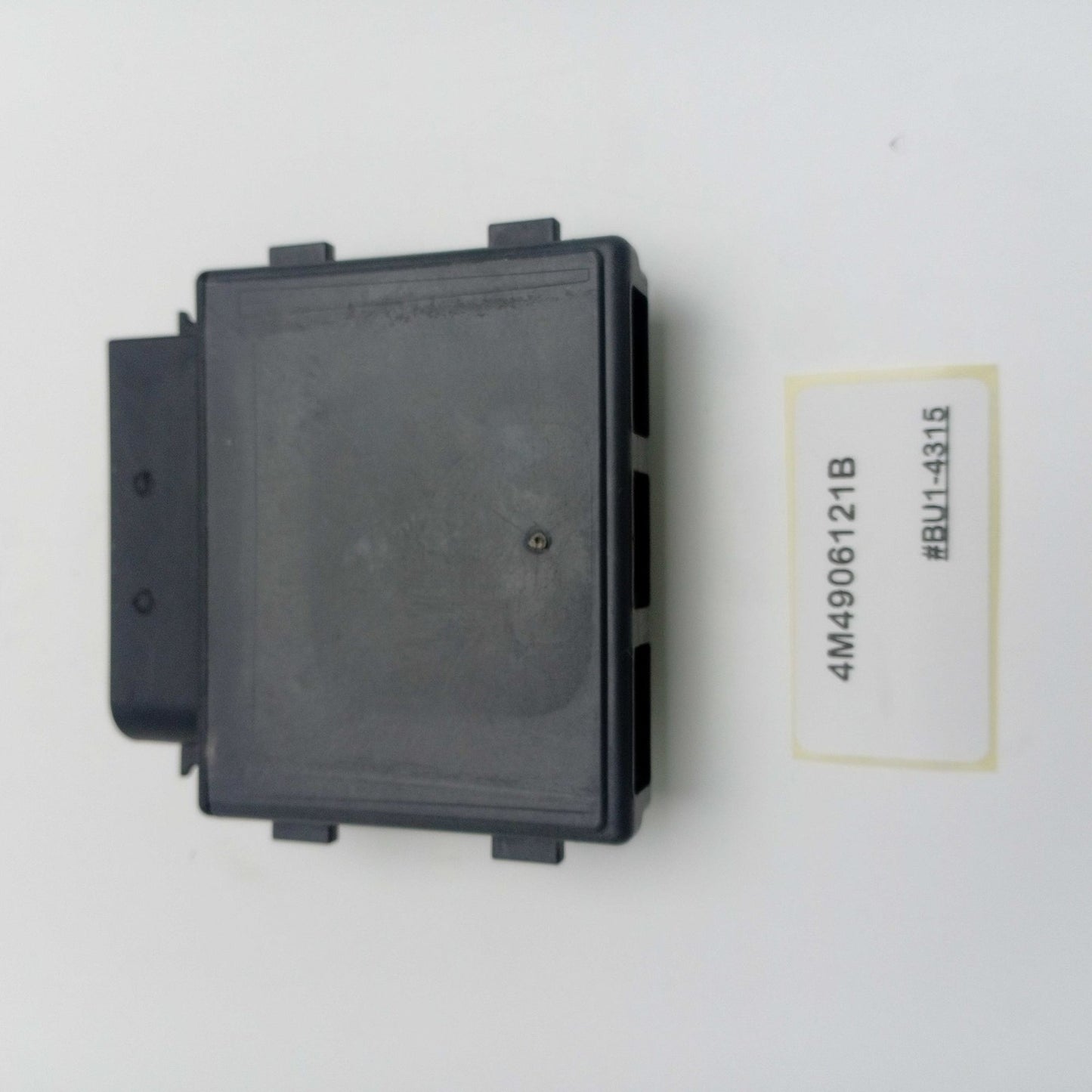 2020-2025 Audi RS6 Fuel Pump Driver Module 4M4906121B