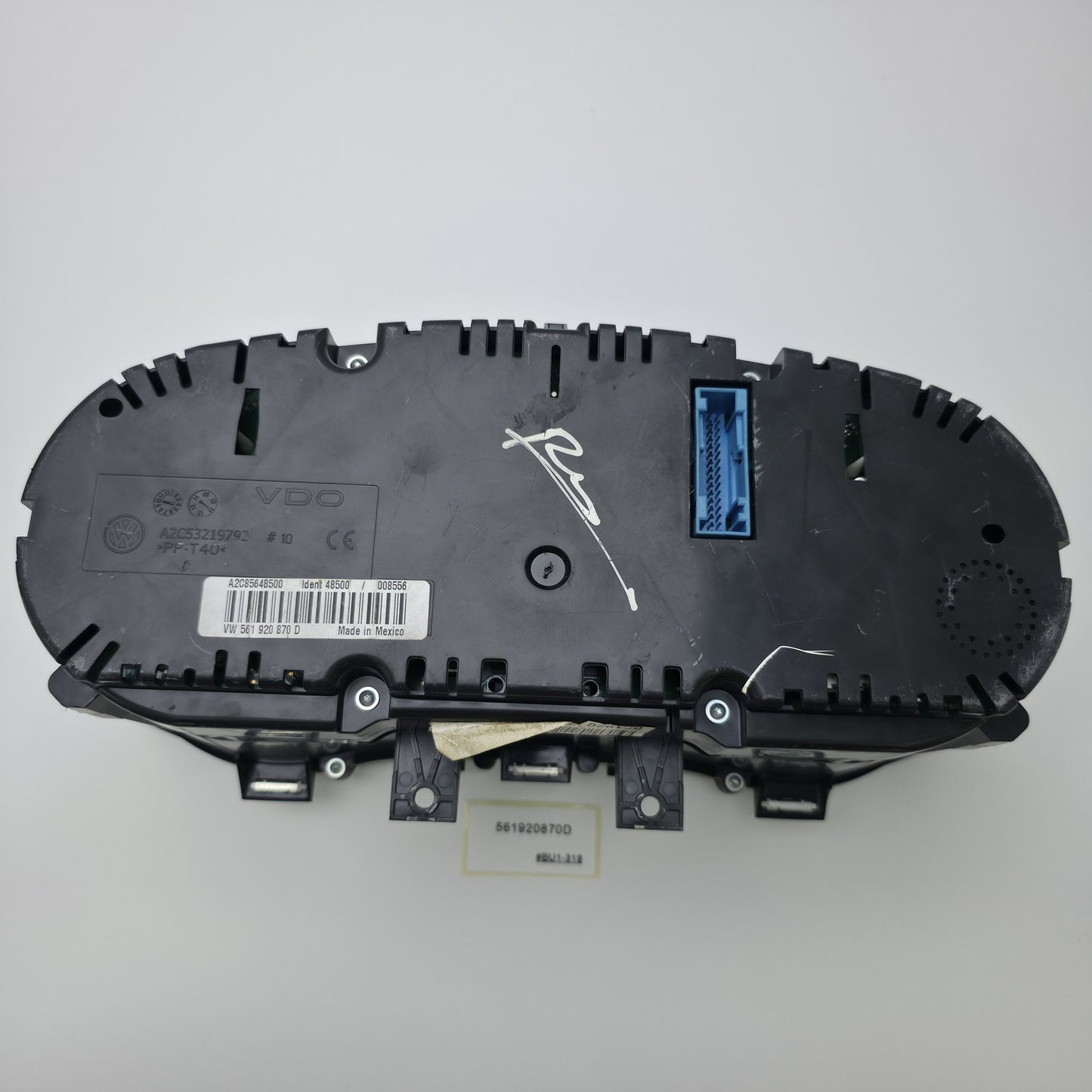 2015-2019 Volkswagen Passat Speedometer Cluster 561920870D