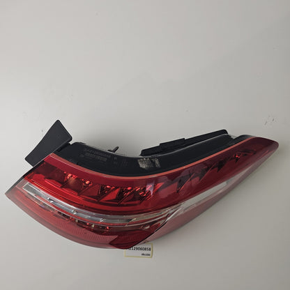 2010-2013 Mercedes-Benz E300 Passenger Side Rear Tail Light A2129060858