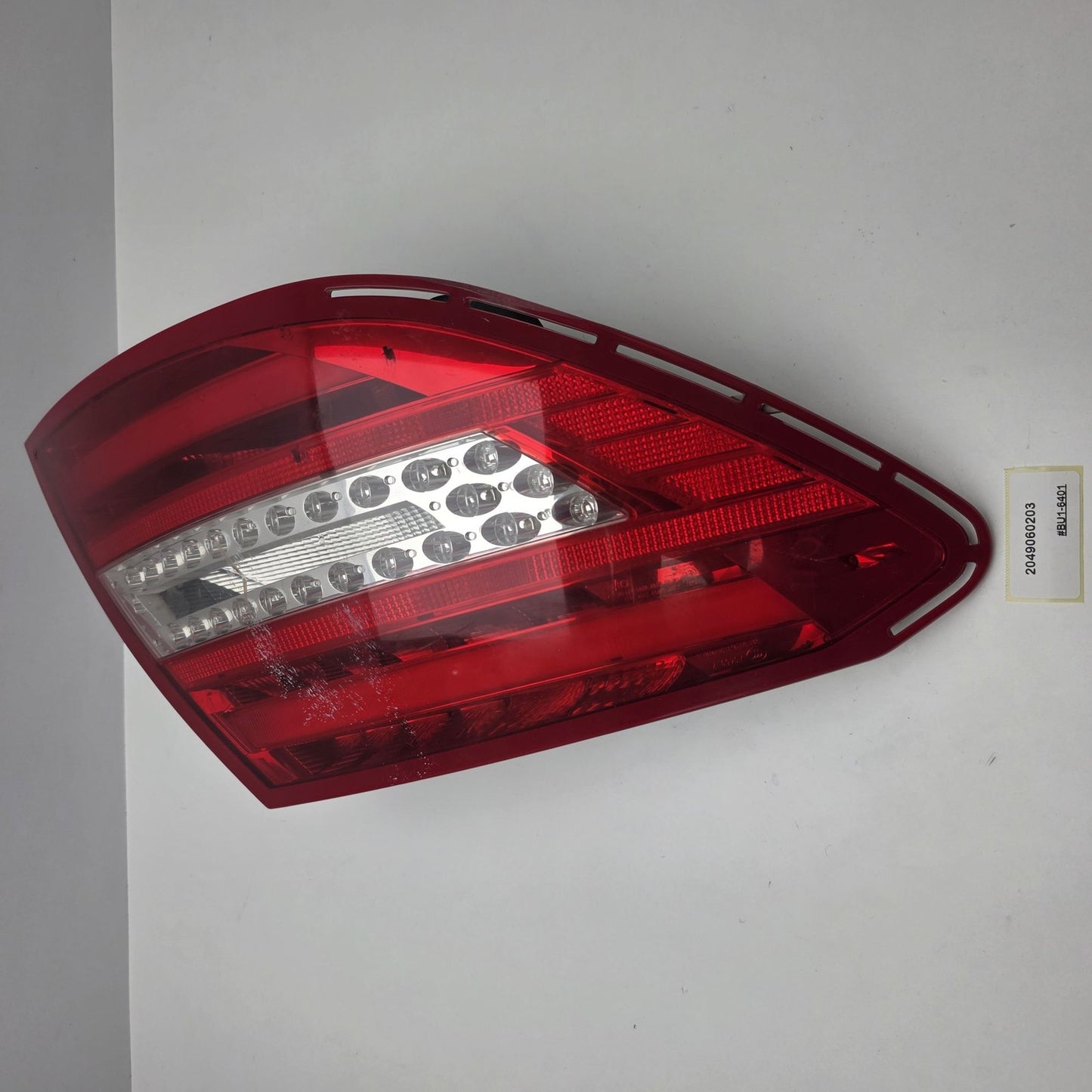 2007-2014 Mercedes-Benz C-Class Tail Lamp Assembly 2049060203