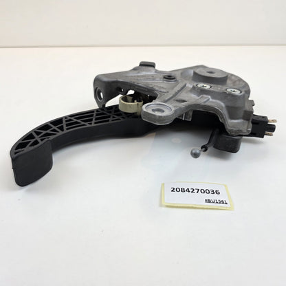 2002-2008 Mercedes-Benz CLK W208 Parking Brake Lever Pedal Assembly 2084270036