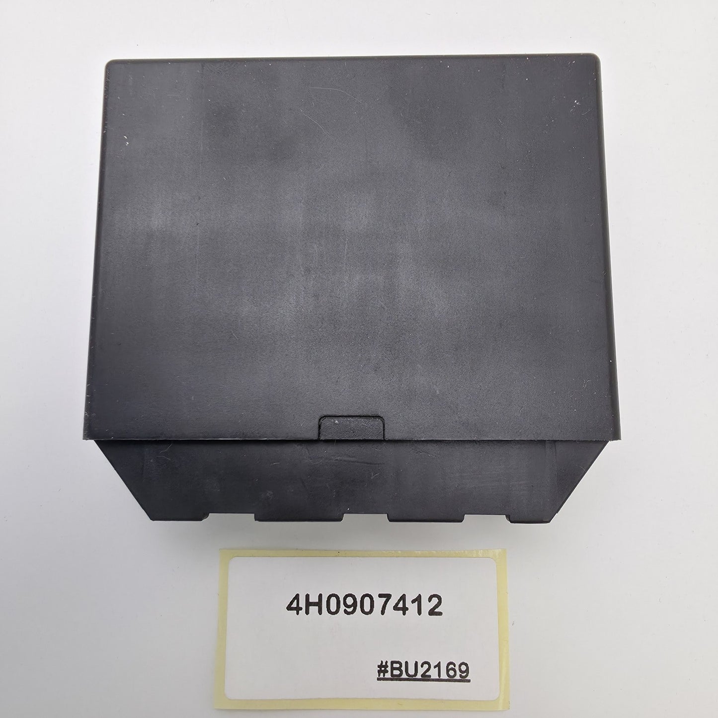 2010-2018 Audi A8 Quattro Ambient Light Control Module 4H0907412
