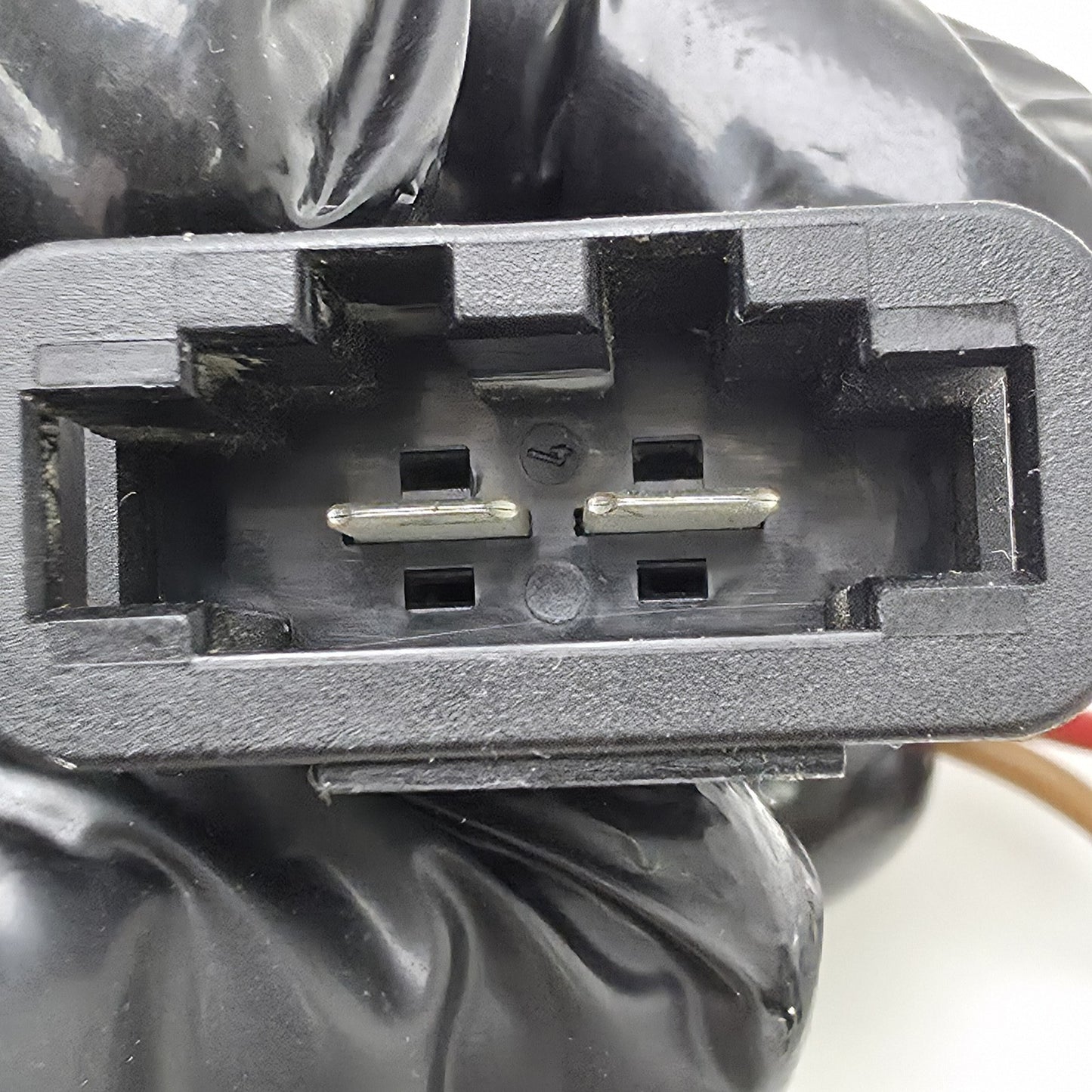 2003 Volkswagen Beetle 12 volt accessory power outlet (rear) 3C0919299