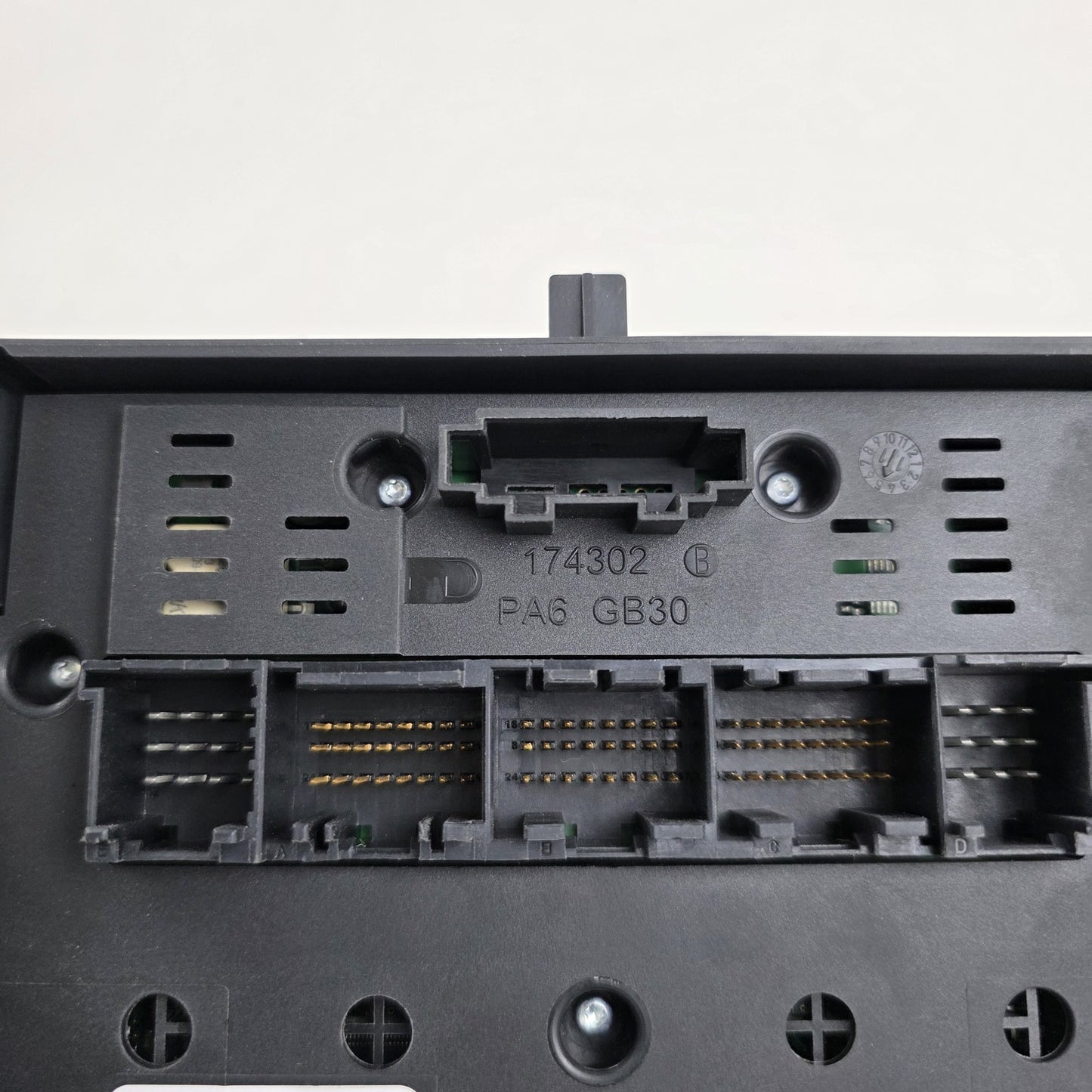 2011 Porsche Cayenne Climate Control Module 7P5907044T