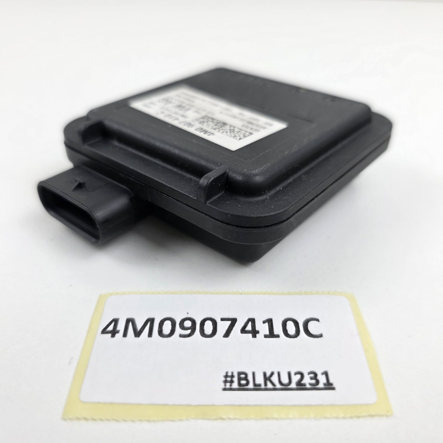 2018 Audi A4 HOMELINK GARAGE DOOR OPENER MODULE 4M0907410