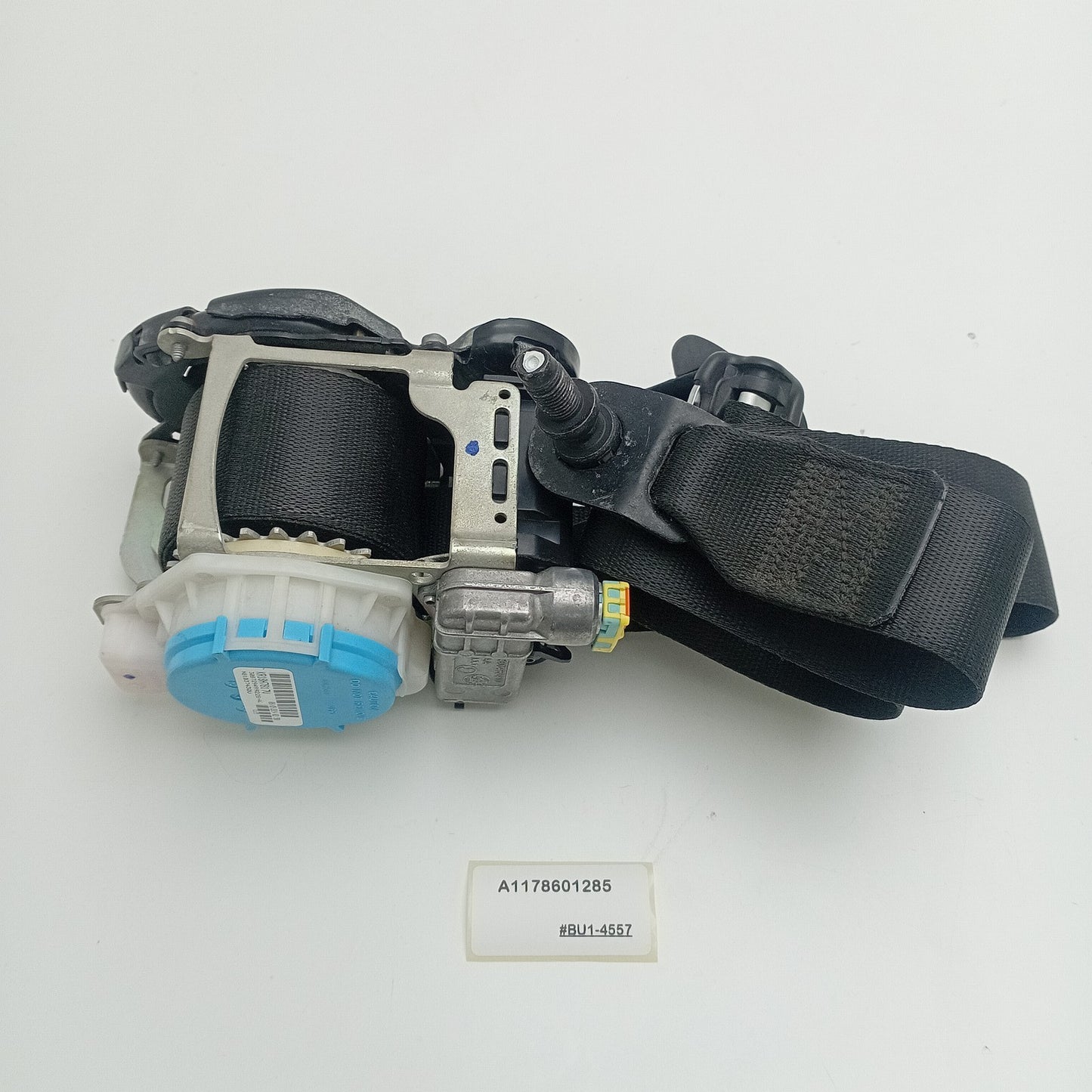 2017 Mercedes CLA250 Front Right Side Seat Belt Retractor A1178601285