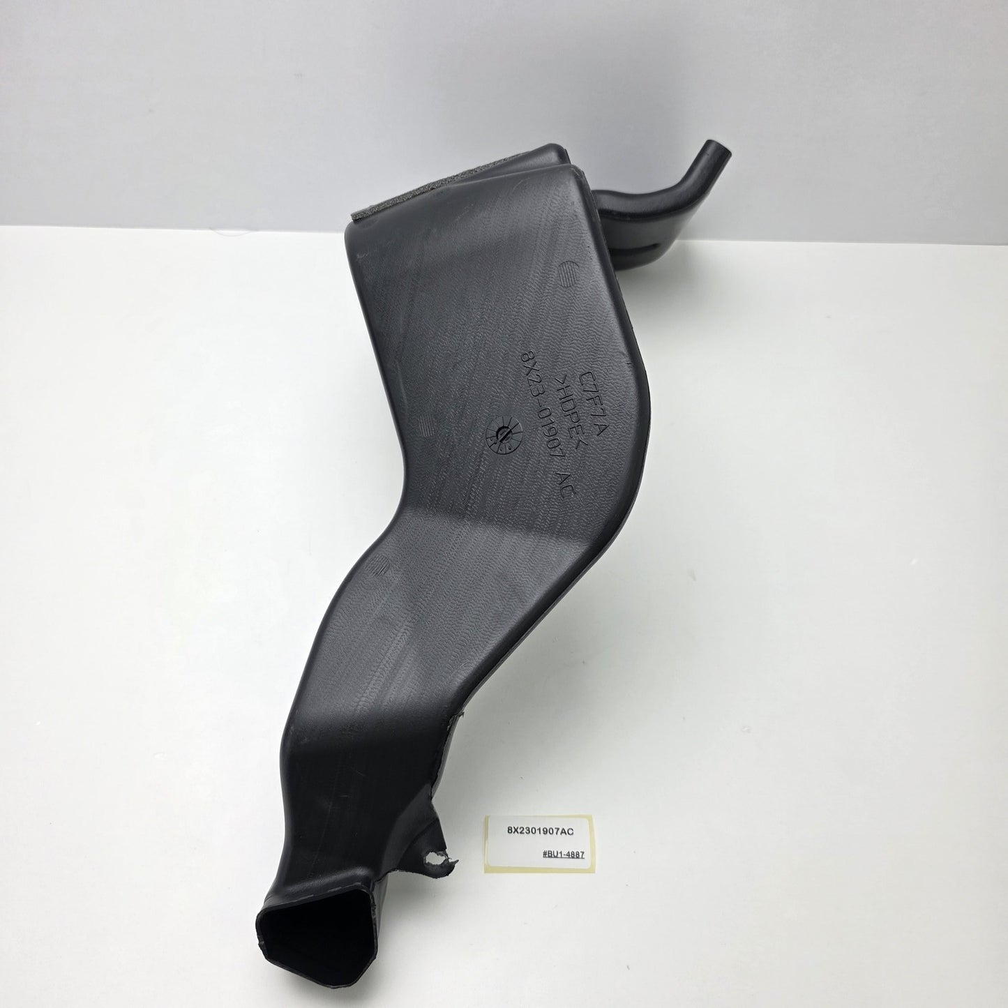 2007-2015 Jaguar XF FLOOR AIR INTAKE DUCT PIPE 8X2301907AC