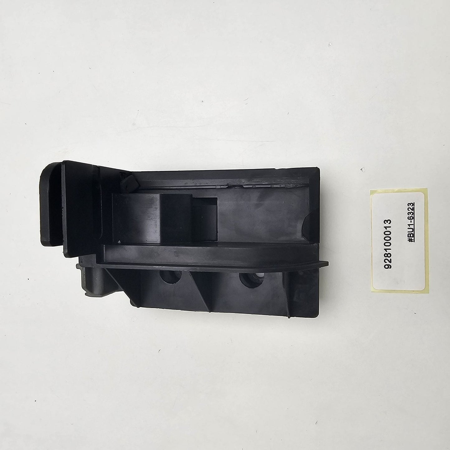 2011 BMW X5 Rear Left Driver Side Roller Blind Support Bracket 928100013