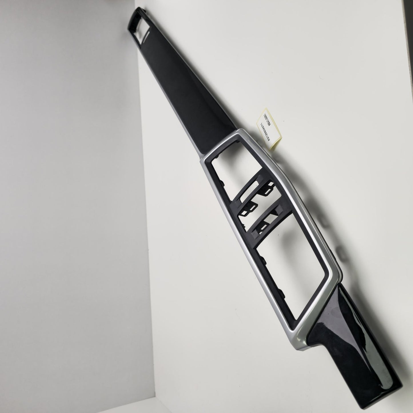 2010-2013 Mercedes-Benz E350 Dash Air Vent Trim A212680XX71
