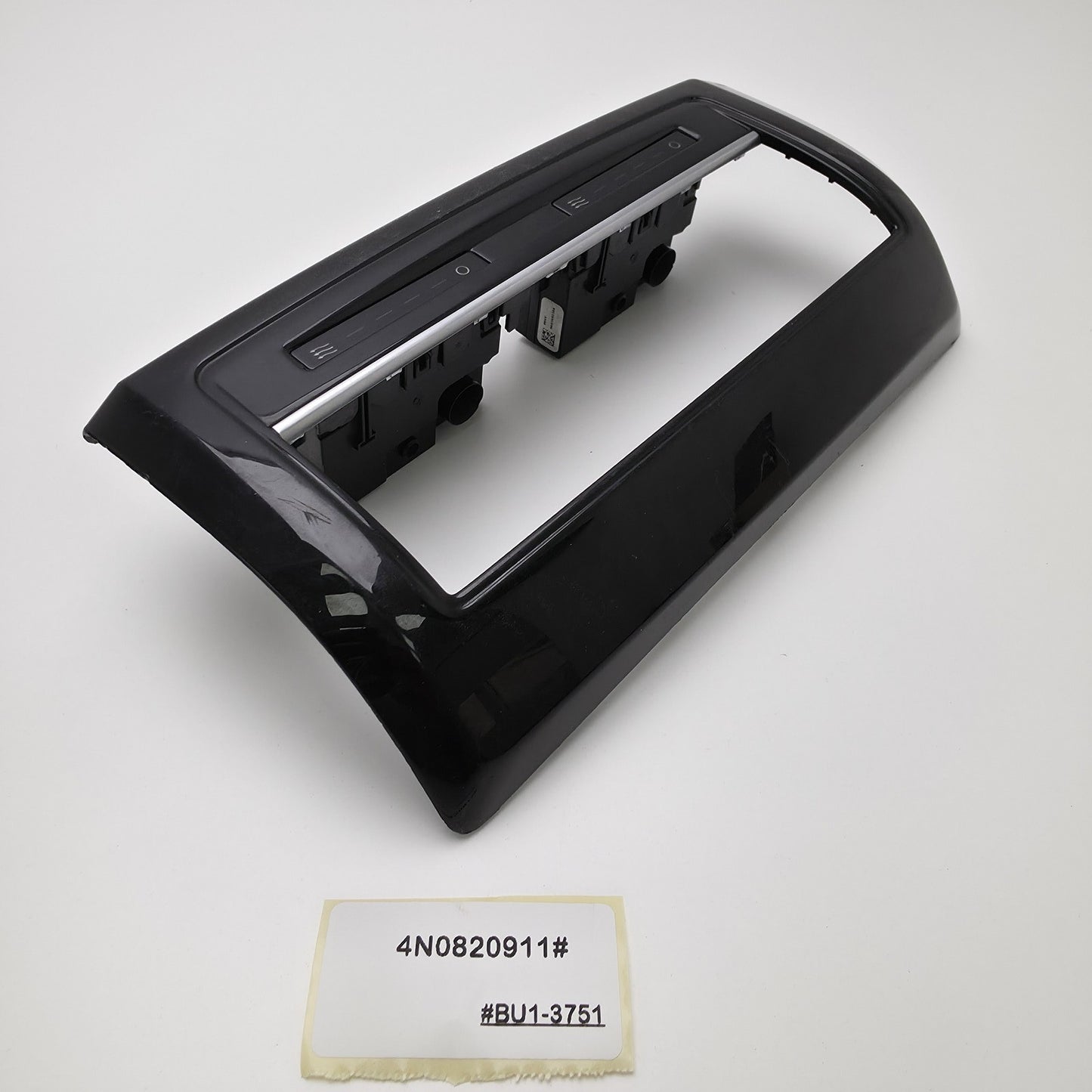 2019-2025 Audi A8, 2 Climate Control Units with Trim 4N0820911