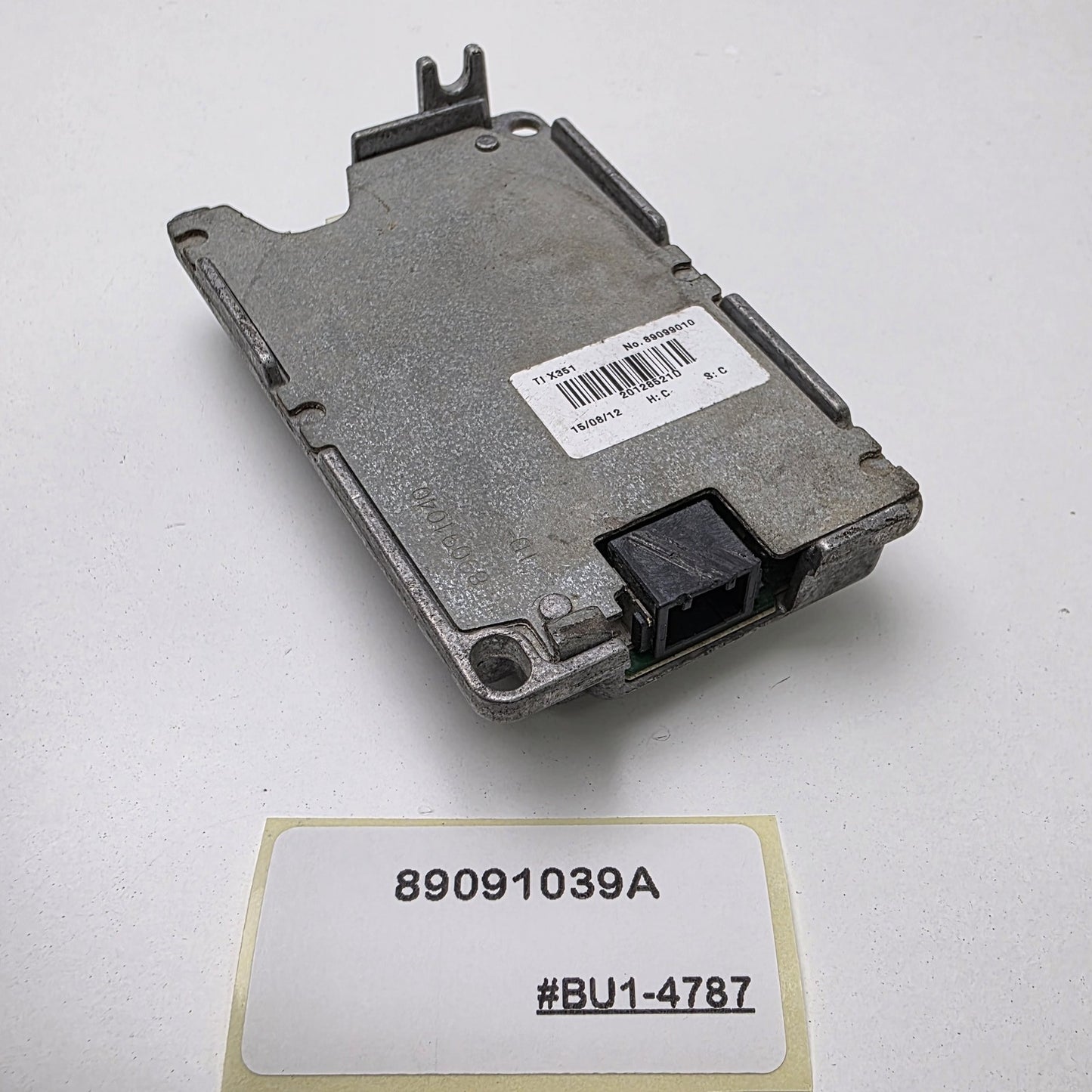 2010-2017 Jaguar F-Type Headlight Ballast 89091039A