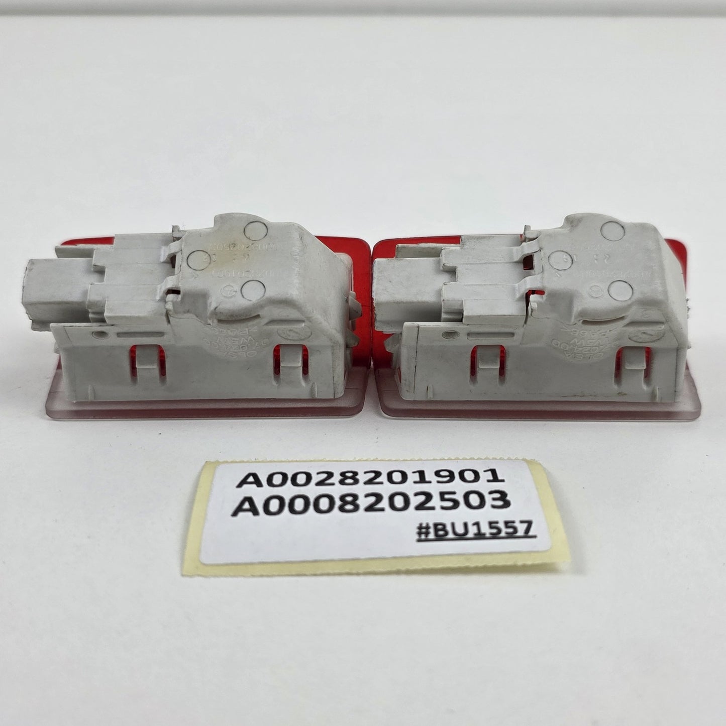 2017-2021 Mercedes-Benz C-Class Courtesy Door Lamp Safety Light 2pcs A0028201901