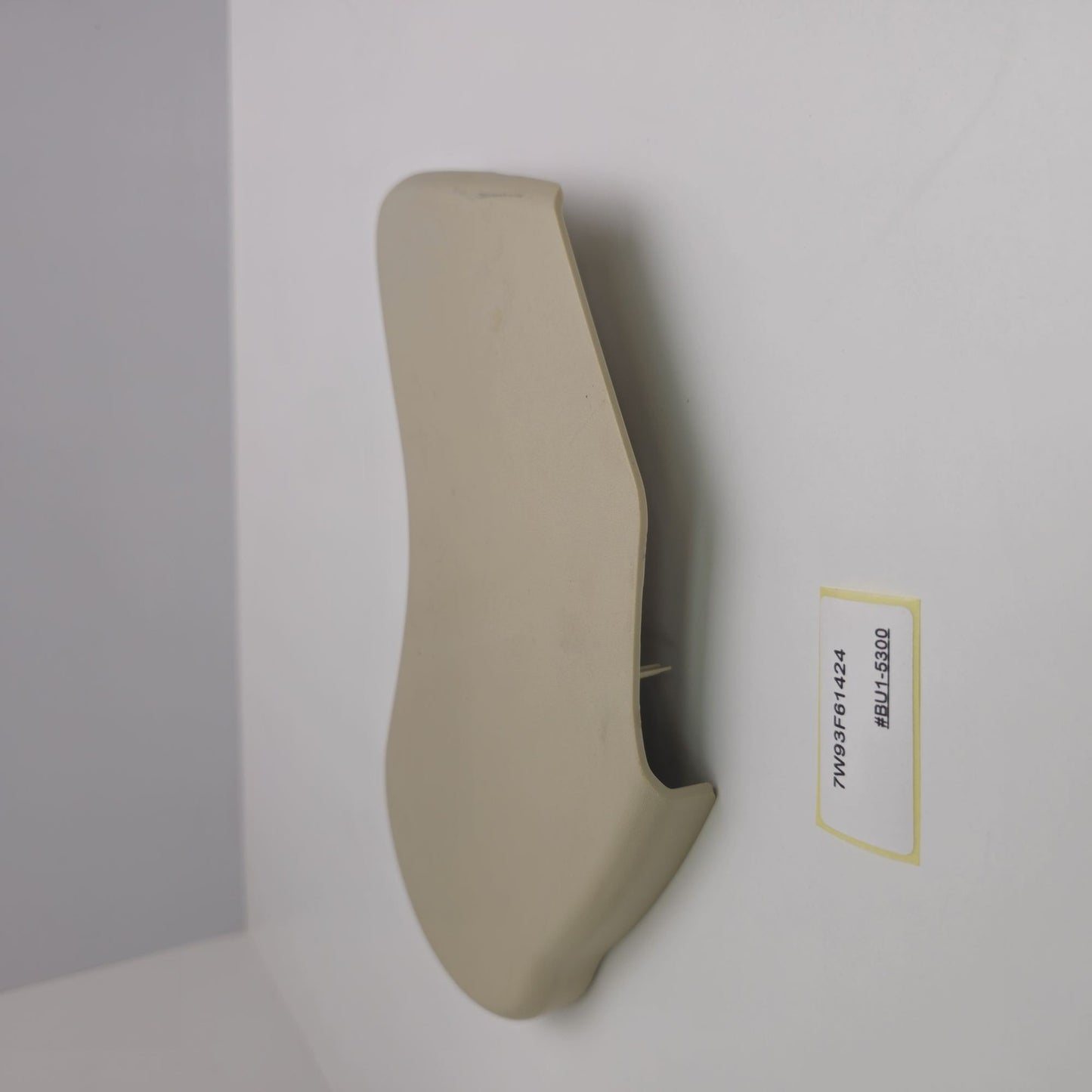 2008-2009 Jaguar XJ Front Right Side Seat Valance Trim Cover 7W93F61424