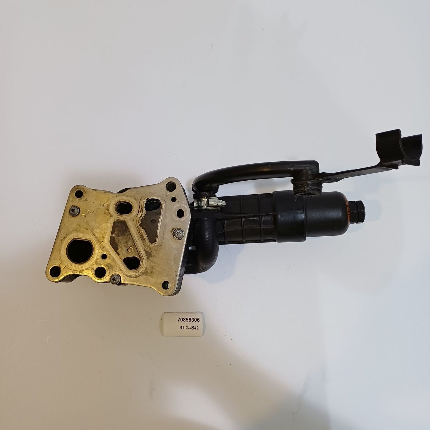 2012-2014 Mercedes C250 Engine Oil Filter Housing 70358306