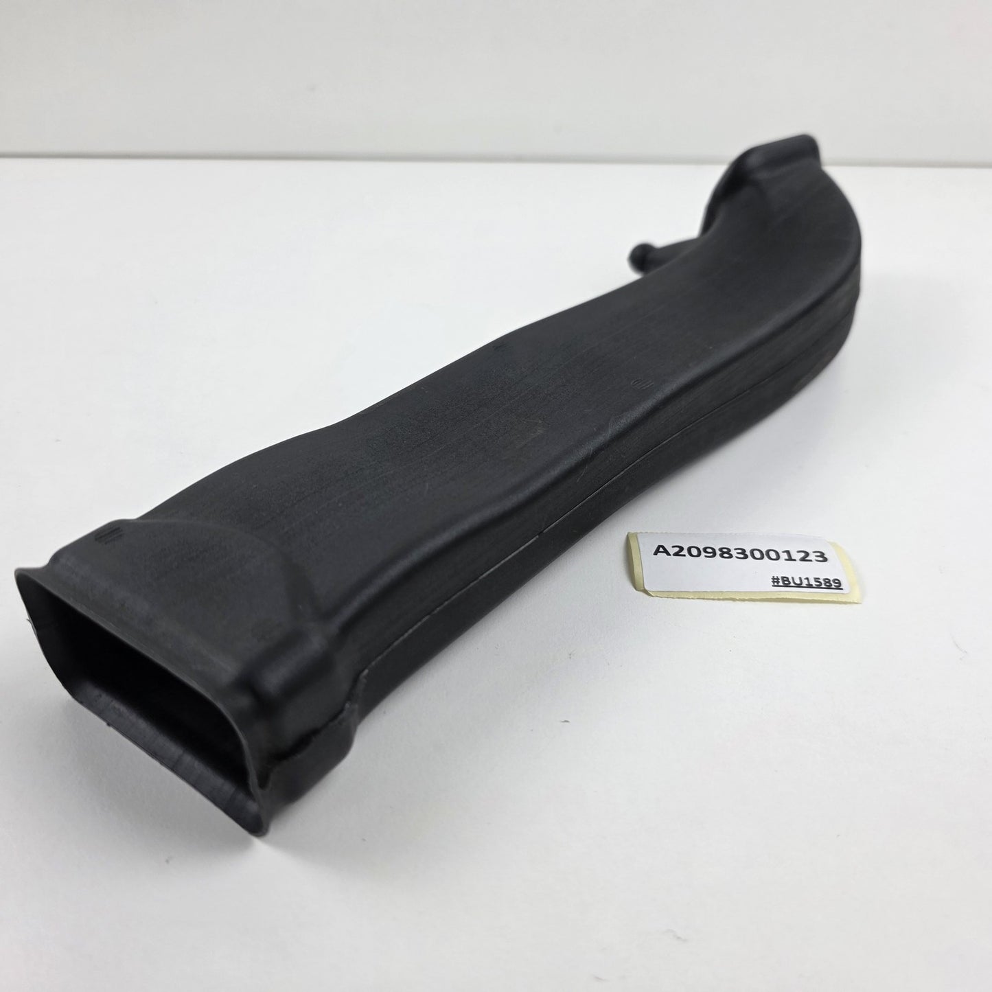 2002-2009 Mercedes-Benz CLK W209 Air Duct Guide Channel A2098300123